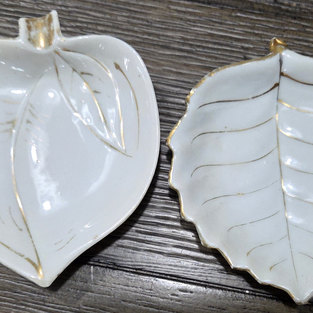 Elegant White and Gold Leaf-Shaped Dishes
